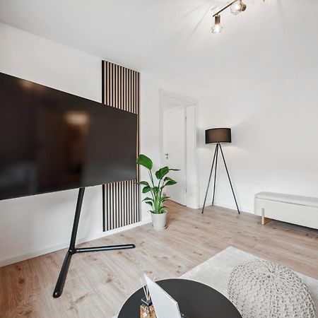 Malu Rooms - Ruhige Lage, Erdgeschoss, Smarttv, Netflix, 24H Checkin, 路德维希堡 外观 照片