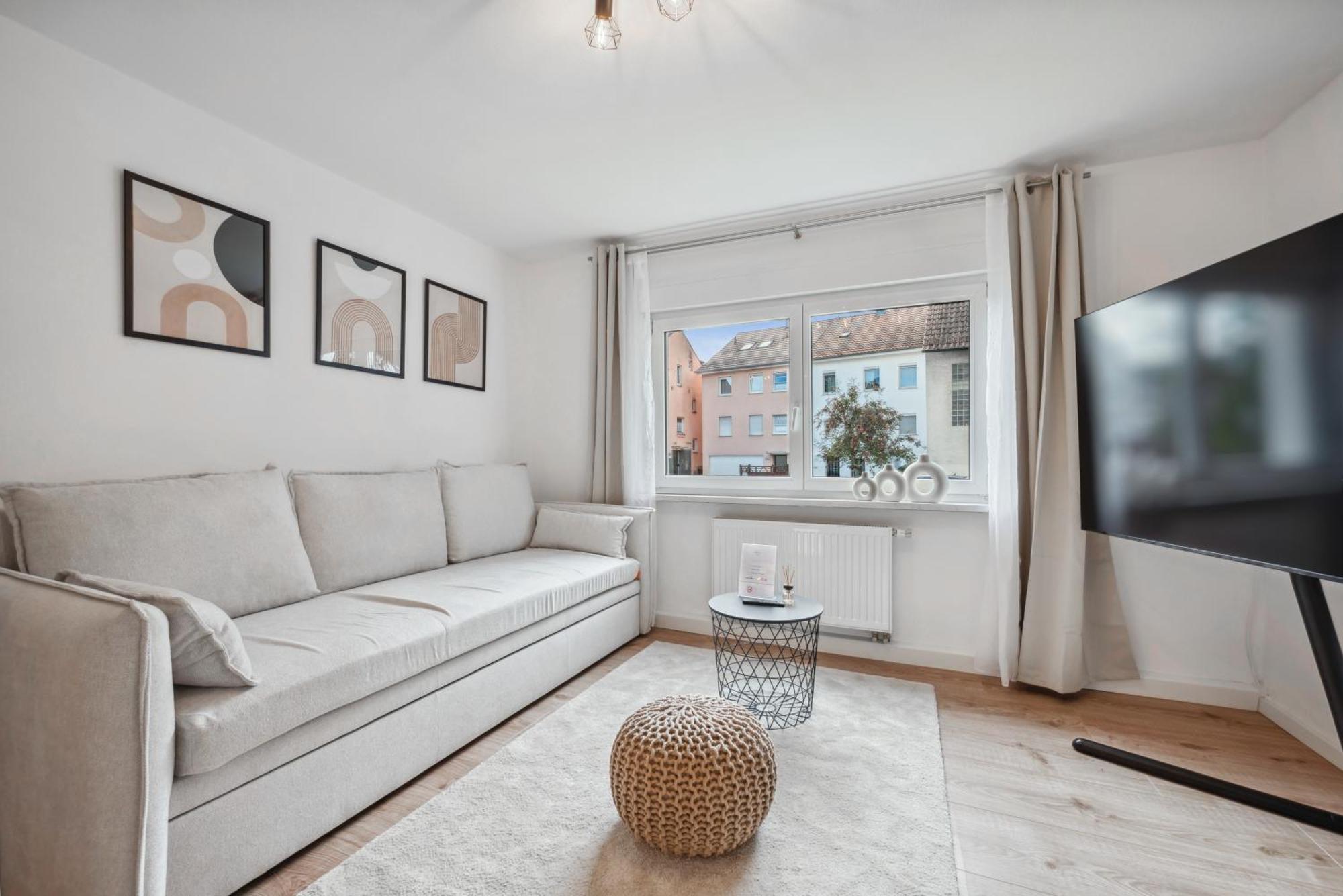 Malu Rooms - Ruhige Lage, Erdgeschoss, Smarttv, Netflix, 24H Checkin, 路德维希堡 外观 照片