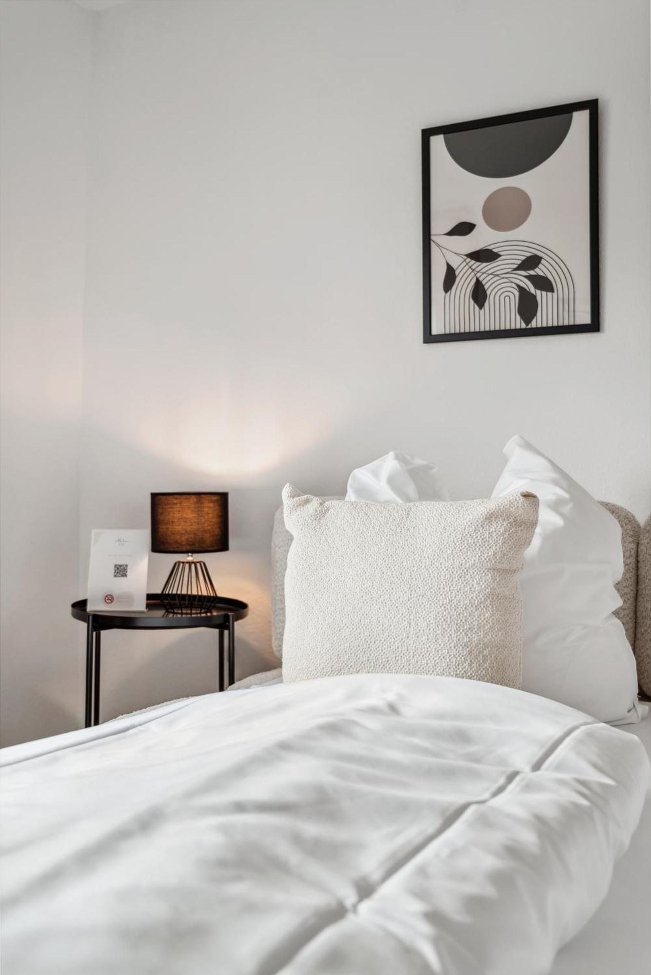 Malu Rooms - Ruhige Lage, Erdgeschoss, Smarttv, Netflix, 24H Checkin, 路德维希堡 外观 照片