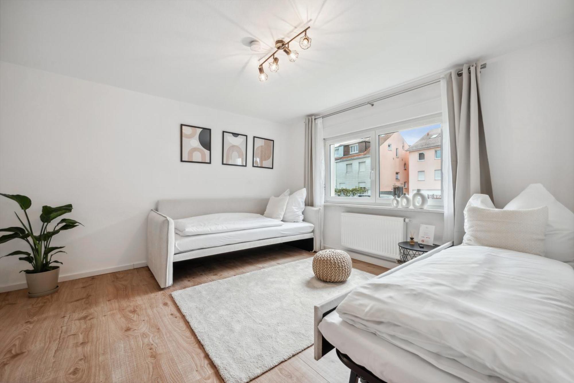 Malu Rooms - Ruhige Lage, Erdgeschoss, Smarttv, Netflix, 24H Checkin, 路德维希堡 外观 照片